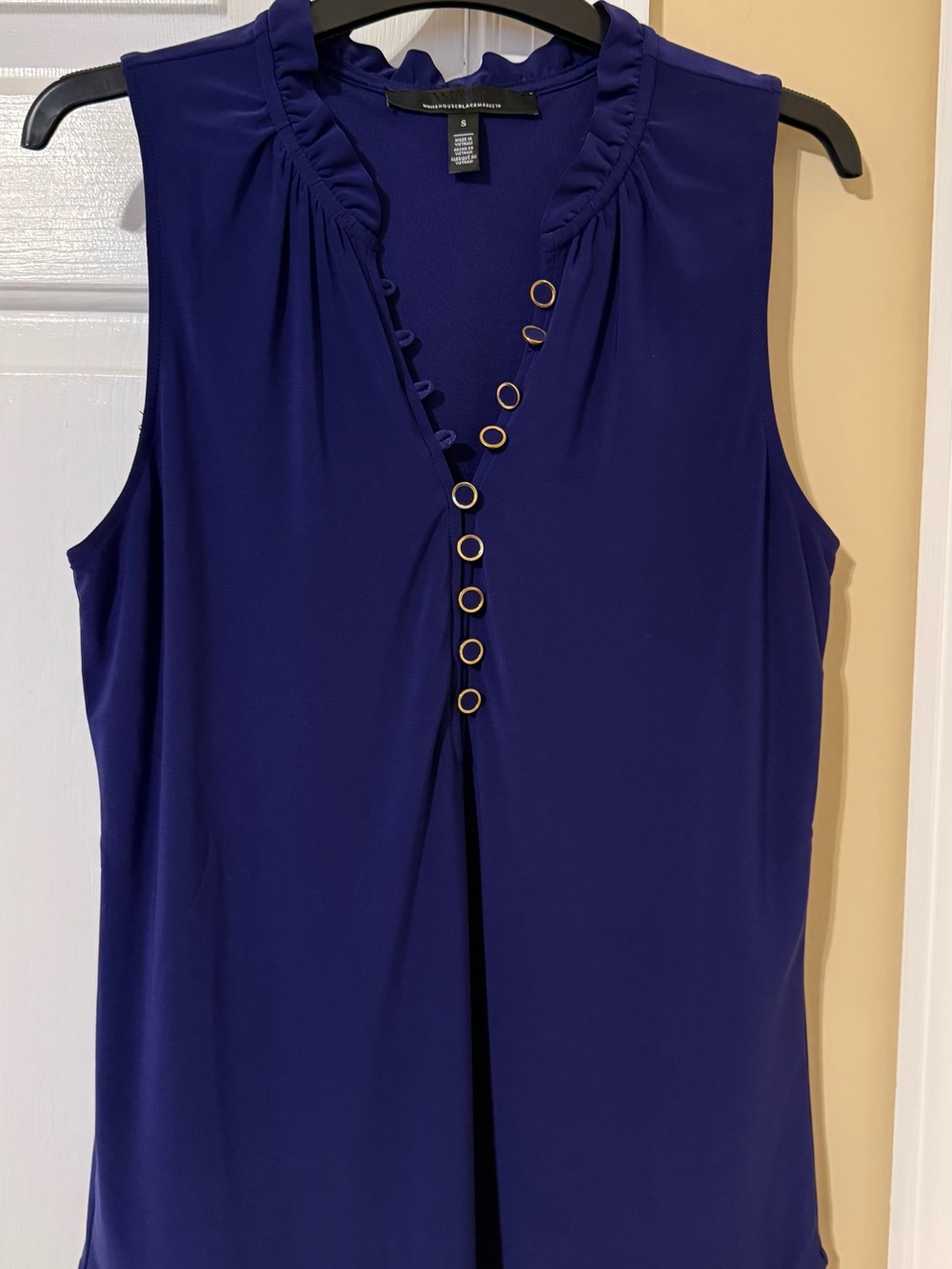 WHBM Violet Sleeveless Blouse with Gold Ring Button accents
